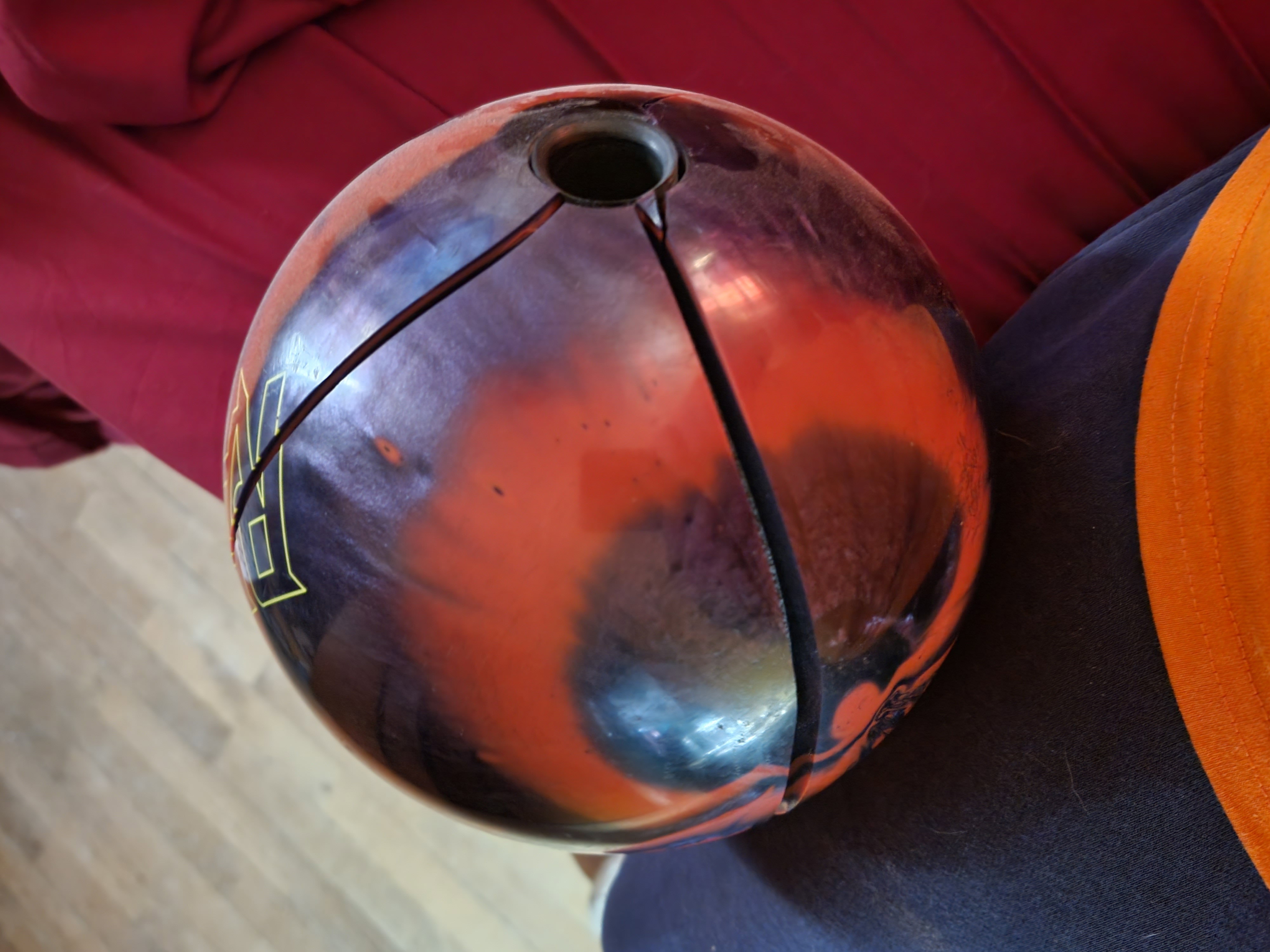 Boule De Bowling Hammer Raw 6,4 Kg (14 Lbs) - Rouge Fumée Noir - Idéale Pour Pistes Légères à Moyennes